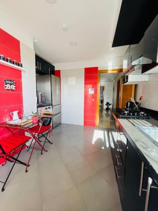 A 2 Minutes De Casa Finance City, Appartement Avec 2 Chambres คาซาบลังกา ภายนอก รูปภาพ